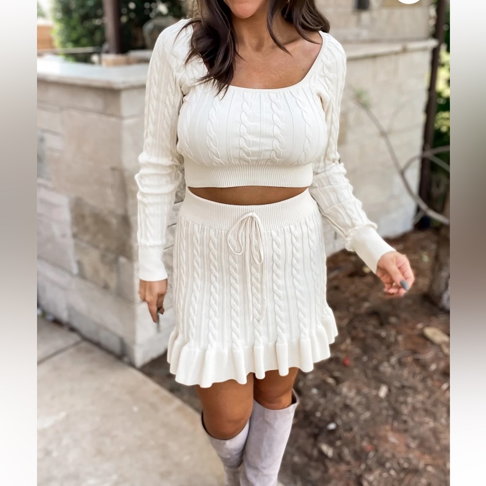 These Three Boutique Cream Cable Knit Skirt